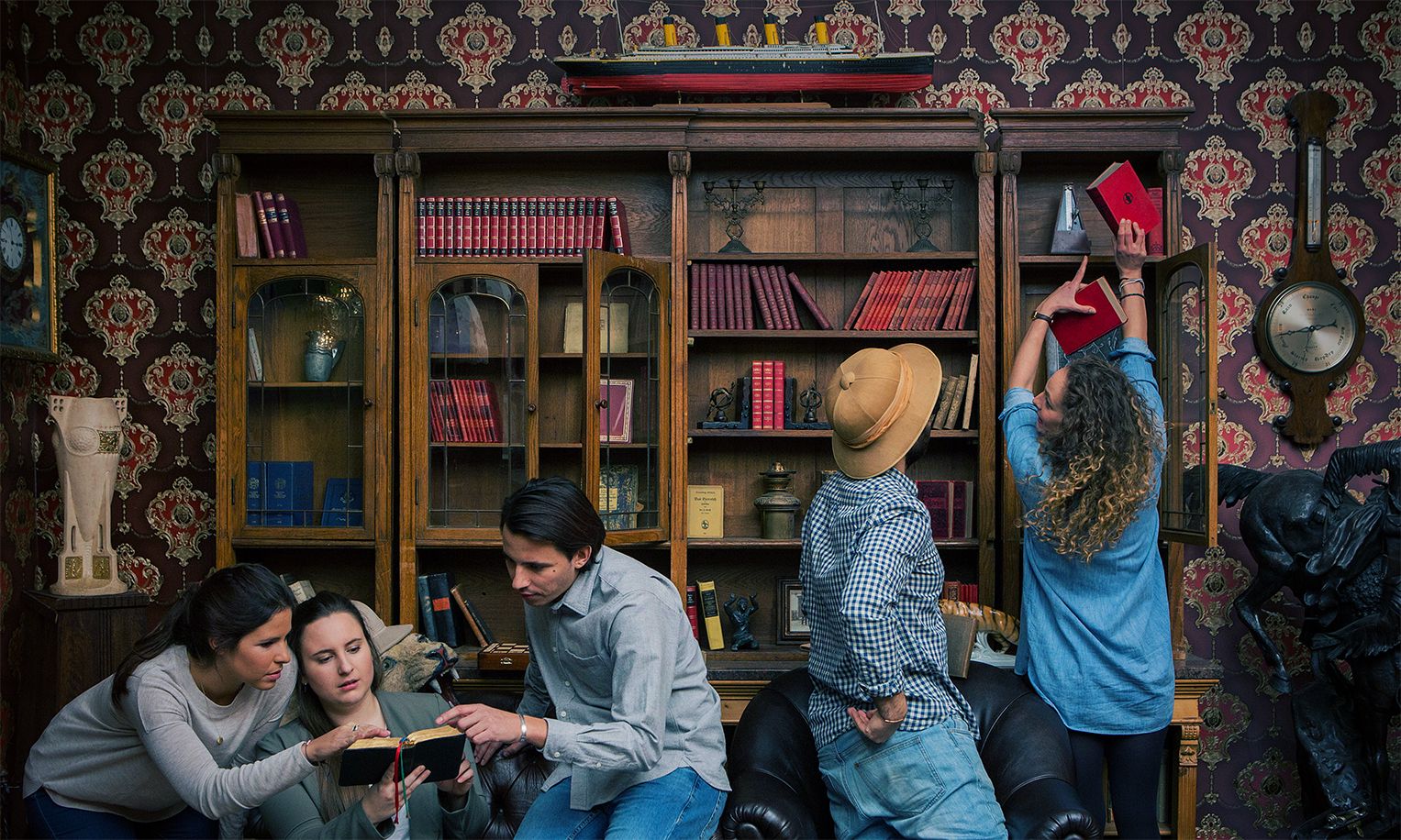 escape rooms team friends 540 4